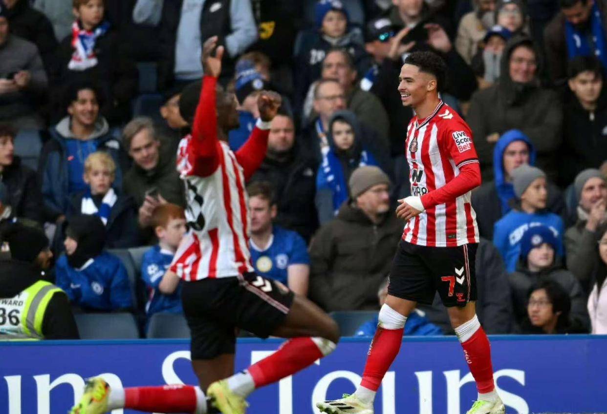 赛地聚焦——英超国际比赛日热度飙升，波特兰开拓者止住颓势，球迷炸锅，数据趋势出现新变化的简单介绍-尊龙官网