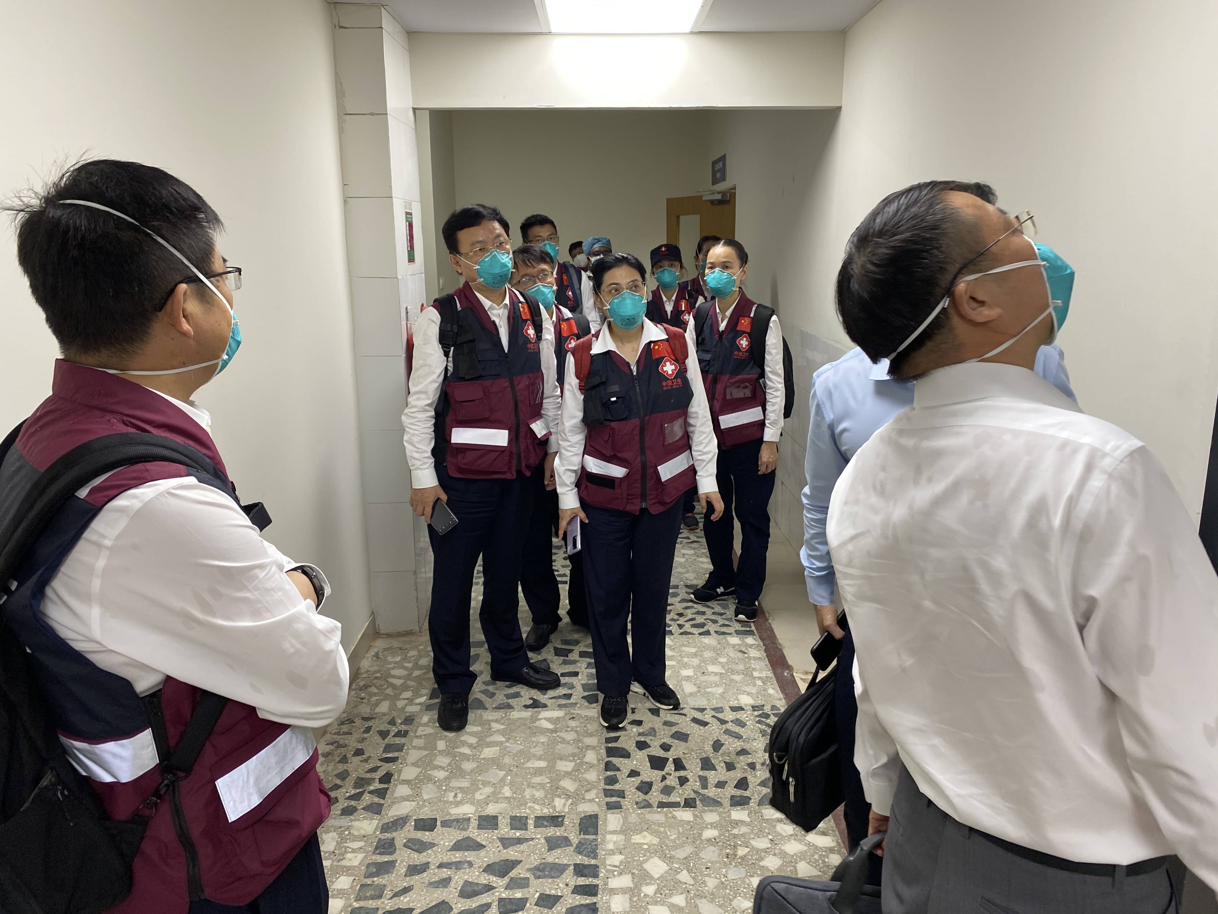 包含今夜体能课后;广州队篮板制胜备战意甲;底气十足;医务组通报恢复的词条-尊龙体育