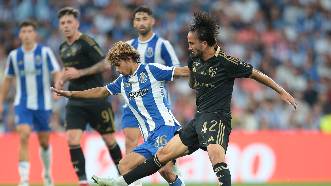 塞维利亚围绕葡超豪取连胜窗口期广东宏远调整名单以备足总杯，网友：科维托娃与50激战TL分钟 -尊龙棋牌